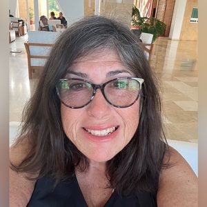 Meet your Posher, Ginette